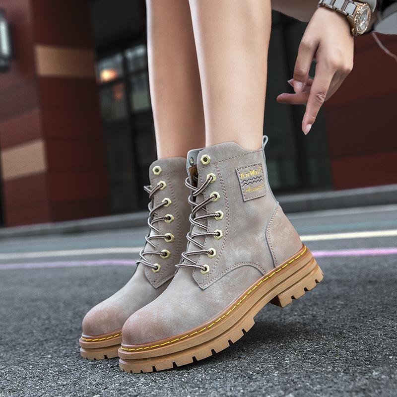 Large Size Martin Boots Men's and Women's Couples Tide Boots Roman Boots Outdoor Desert Boots Cowhide Tooling Boots Short Boots Leather Boots