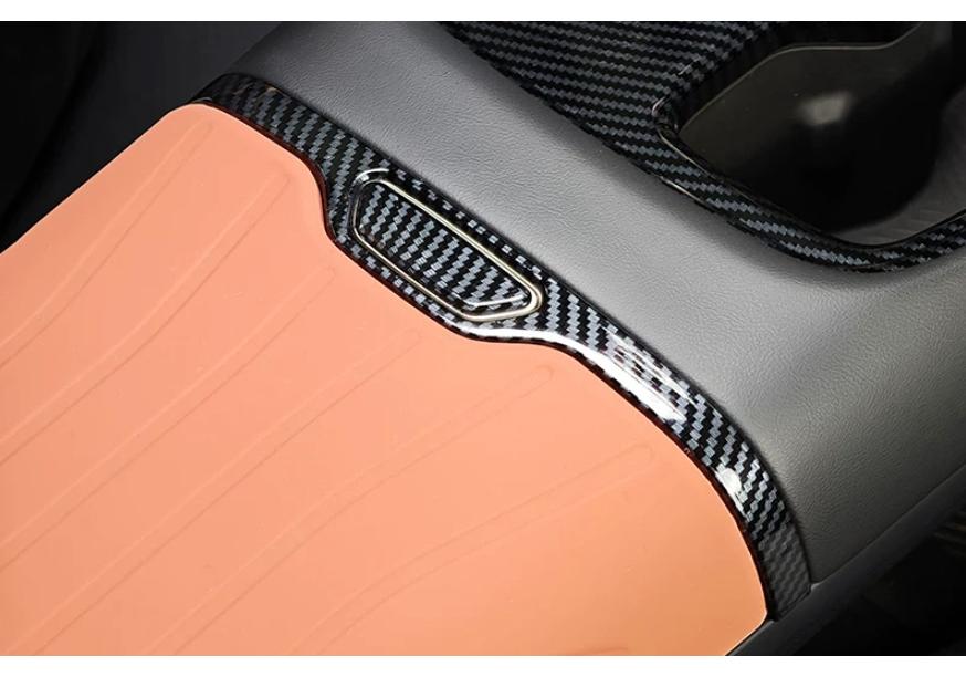 Compatible with 26 Changan Eado models: gear shift frame, inner armrest, central control vent, rear seat protector, and steering wheel.