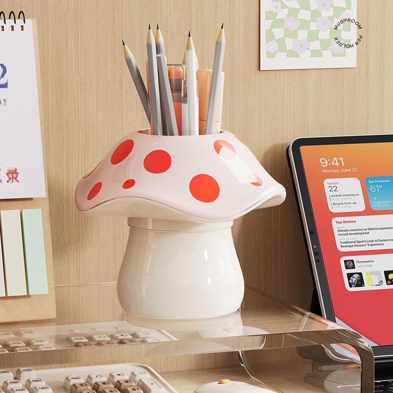 Cute Mushroom Pen Holder for Desktop Storage of Makeup Brushes. High-quality Pen Holder As A Decorative Piece.