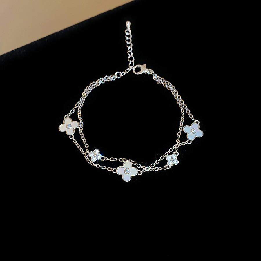 Floral Pendant Bracelet With 18k Gold Plating And Zirconia For Womens Fashion Accessories