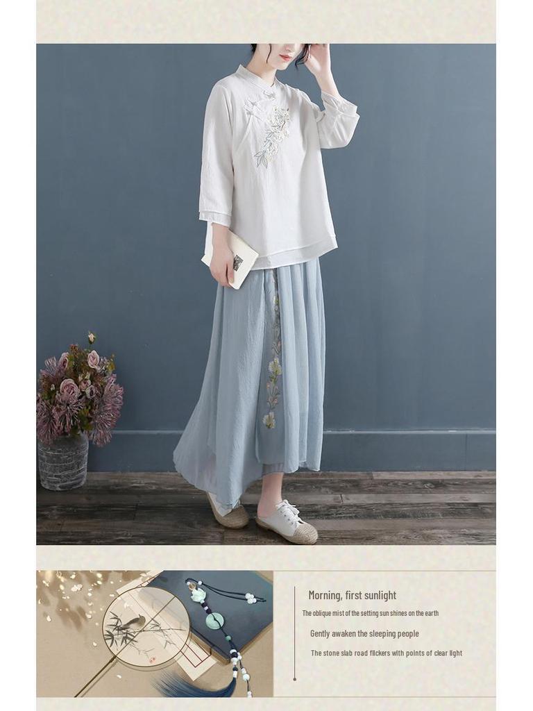 Chinese Ethnic Style Embroidered Cotton-Linen Frog Button Top for Women, Summer 2024, Stand Collar with Three-Quarter Sleeves.