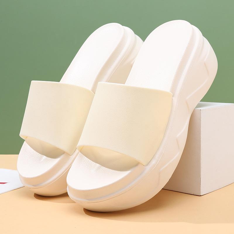 Ladies thick bottom one-word drag new heightening non-slip outer wear beach slippers