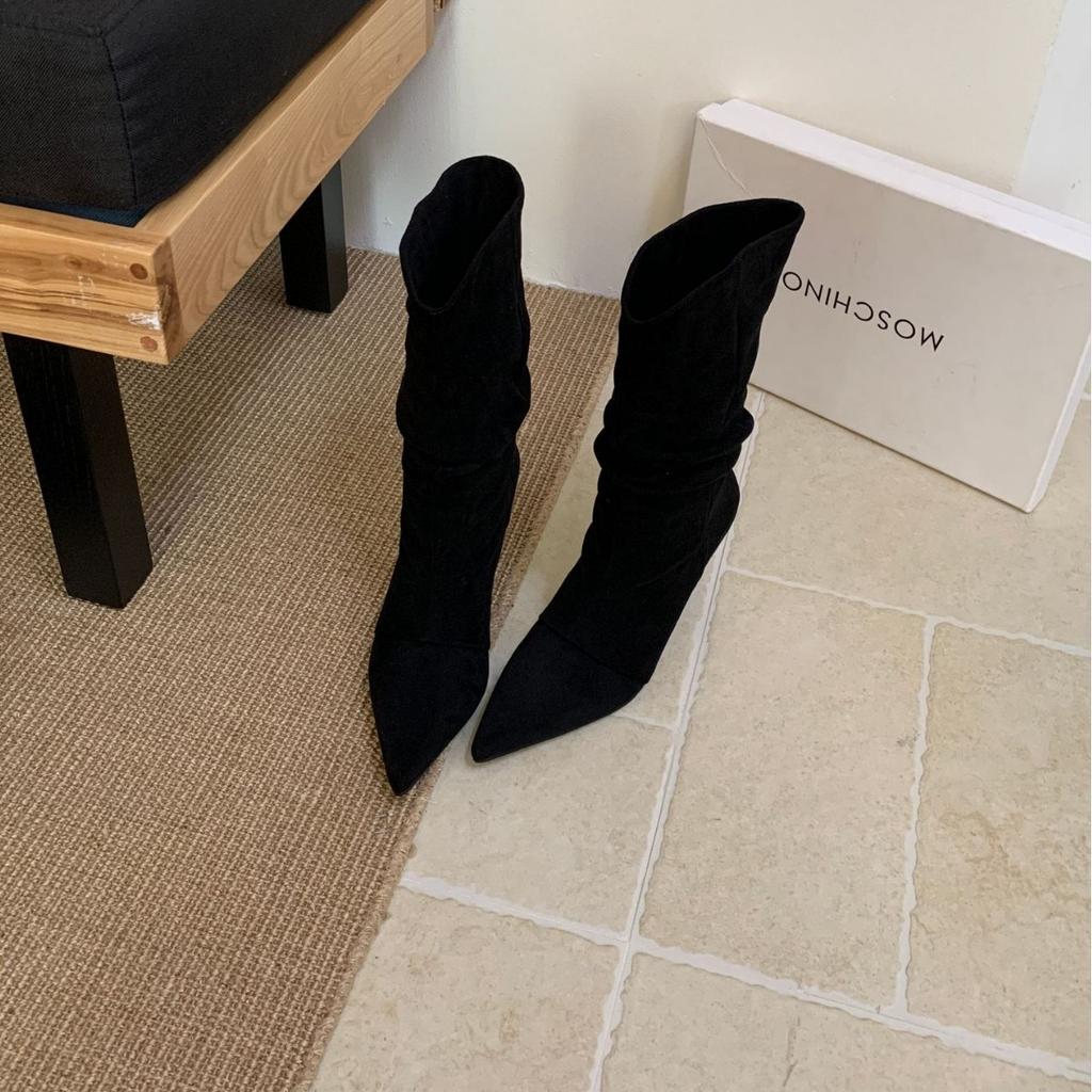 2025 nieuwe herfst suède puntige hoge hak dunne medium schacht mode Martin medium schacht dames korte laarzen