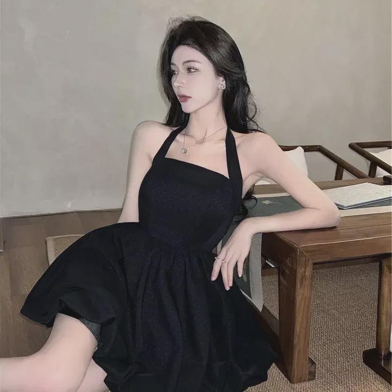 Pure Desire Black Halter Petite Dress – Waist-Slimming A-Line with a Little Fragrant Style