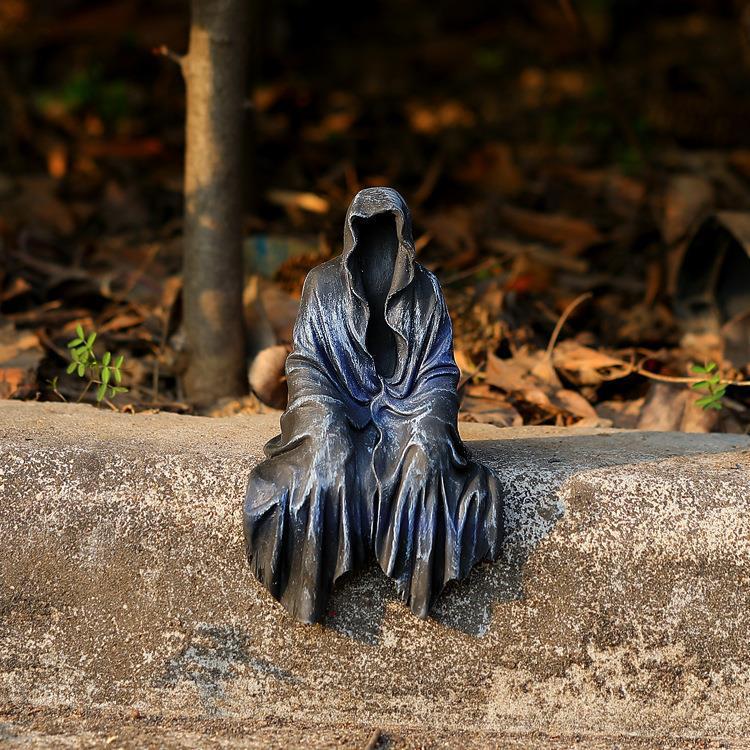 Gothic Garden Halloween Ornament: Lord of Darkness In Black Robe Resin Craft