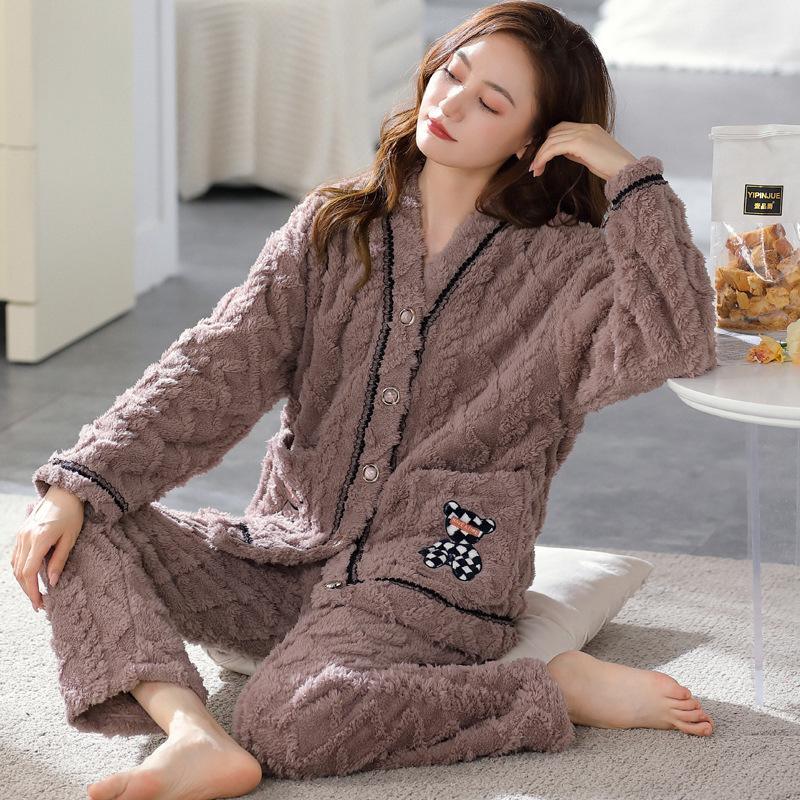 "Women's Winter Coral Fleece Pajama Set - Thick, Warm Flannel Suit for Autumn and Winter"