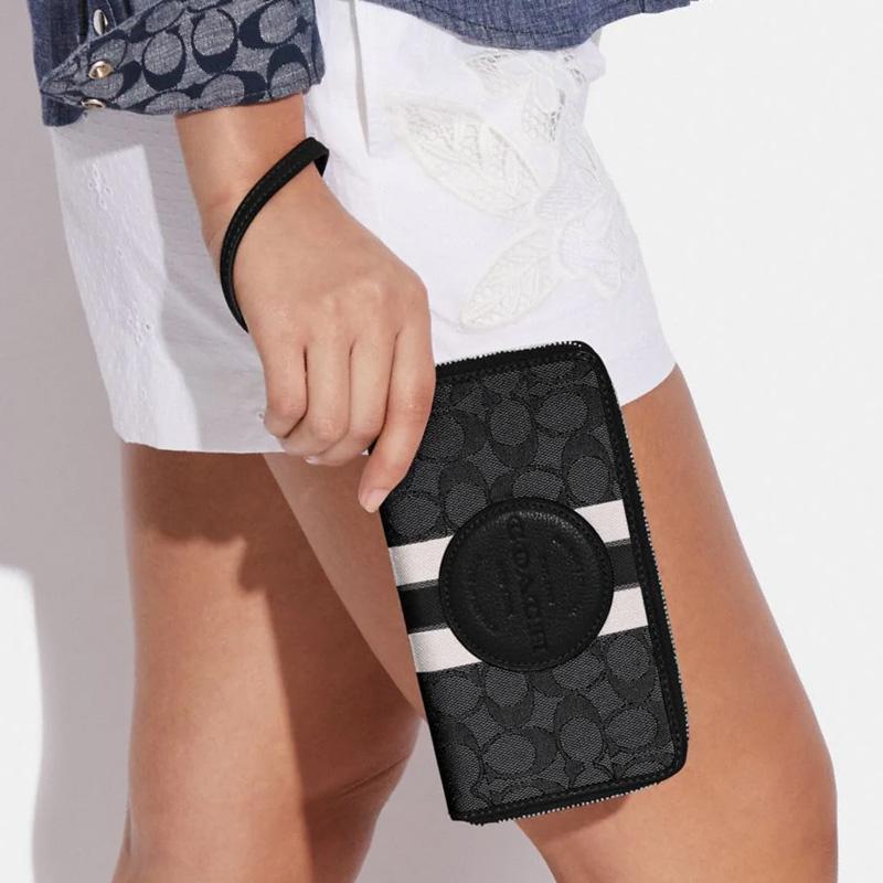 Coach Dempsey 18 Round Logo Stripe Jacquard Pebble Leather Wallet Women Wallet Black C9073-SVRT6
