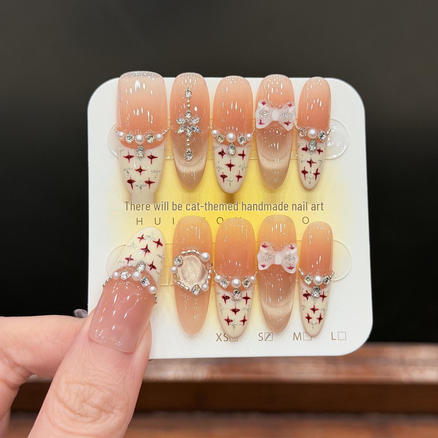 Cat Princess Xiangxiang Sparkle Hand-painted Christmas Blush Nails S - Long Oval