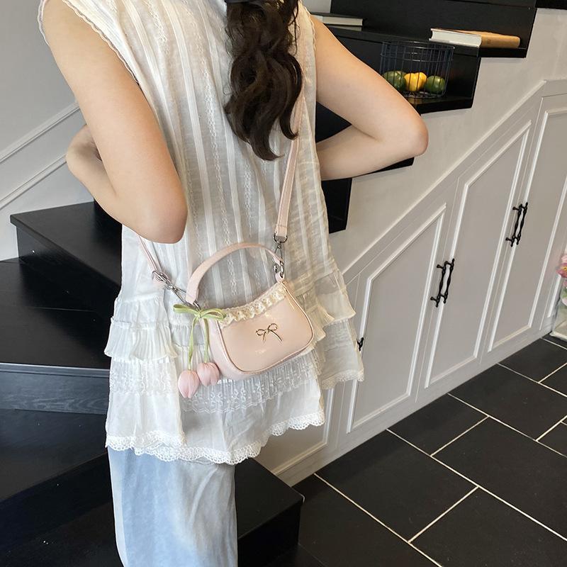 Niche Design Single Shoulder Underarm Bag Women's 2025 New Trendy High-end Sense Versatile Messenger Bucket Bag