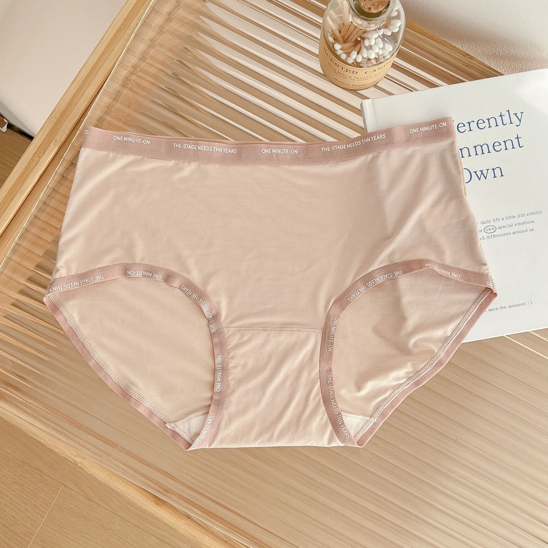 

Женские трусы, тонкое нижнее белье, удобные, без следов, высокоэластичные спортивные трусики для девочек M