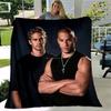 1Pc Fit Men Street Style Soft Flannel Blanket Vibrant Mixed Colors All Season Cozy Throw For Fans