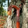 Gehstock mit Adler- und Schlangengravur, handgefertigter Gehstock aus Holz, einzigartiger Gehstock, von der Natur inspirierter Gehstock, Geschenk für Ihn