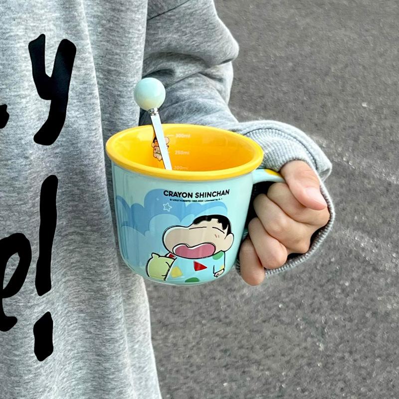 Crayon Xiaoxin peripheral cup, high-value ceramic mug, couple coffee cup, birthday gift for boys and girls