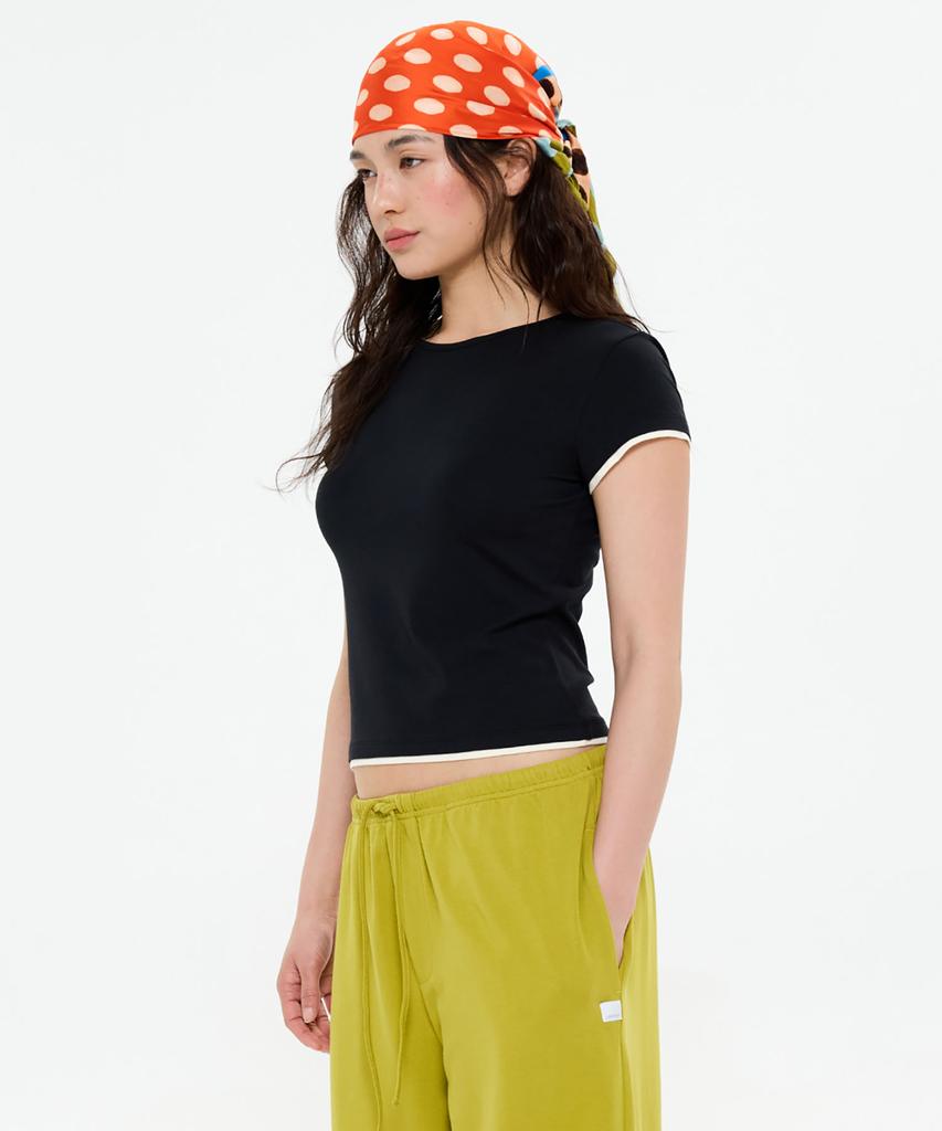 Jinokio (W)All Day Slim Fit Layered Top (Black)