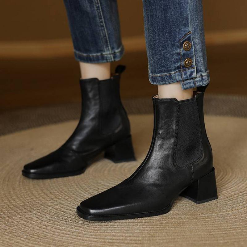 Autumn and Winter Leather Square Head Versatile Martin Boots Medium Heel Large Size Women's Boots Sleeve Cowhide Comfortable Rubber Sole Low Boots