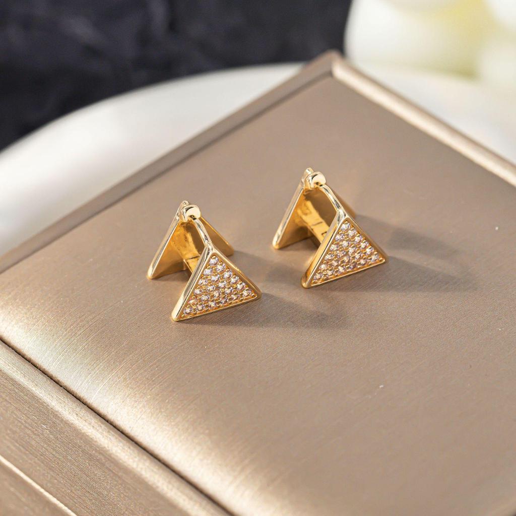 Exquisite Geometric Diamond Earrings: 3D Triangular Design with Diamond Backs, Small and Creative Luxury Ear Jewelry