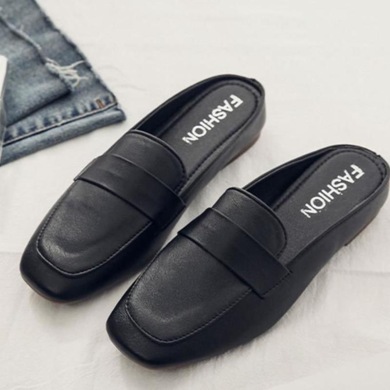 Fashion Women Lightweight Slippers Casual Designer Shoes Fashion Slip-on Sandals Lazy Soft Sole Flat Slippers New Summer Slides Women
