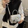 2025 Summer New Bag Women's Korean Version Personalized Shoulder Bag Casual Commuter Handbag Fashionable Simple Messenger Bag