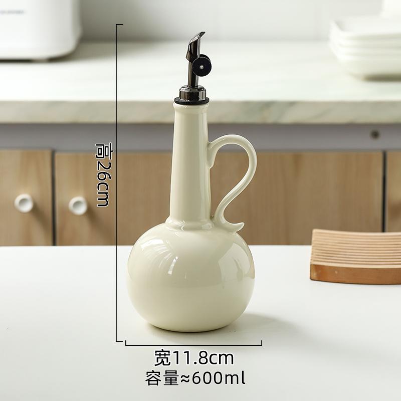 Nordic Ceramic Oil Bottle Kitchen Oil Spray Bottle High Temperature Resistance Soy Sauce Vinegar Bottles Kitchens Accessories