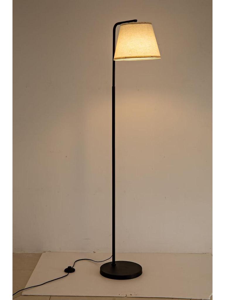 Nordische minimalistische LED-Stehlampe - Moderner französischer Stil für Wohnzimmer oder Schlafzimmer
