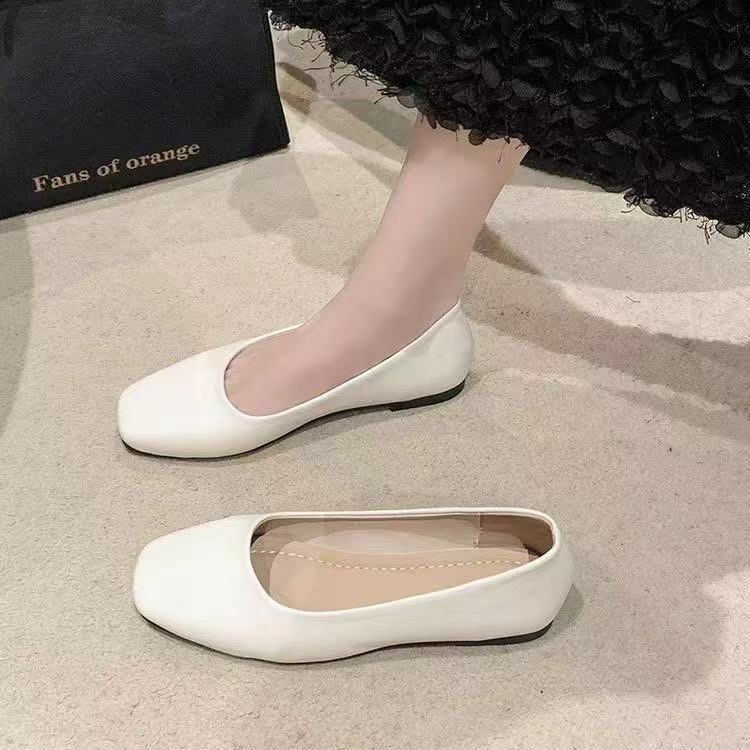 

Square head thick heel fashion autumn new versatile professional work long standing not tired feet work shoes women s single shoes 35 білий