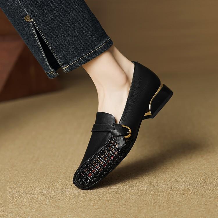 2025 spring fashion versatile square heel bag head low-top shoes comfortable versatile hollow patent leather fashion one-pedal single shoes