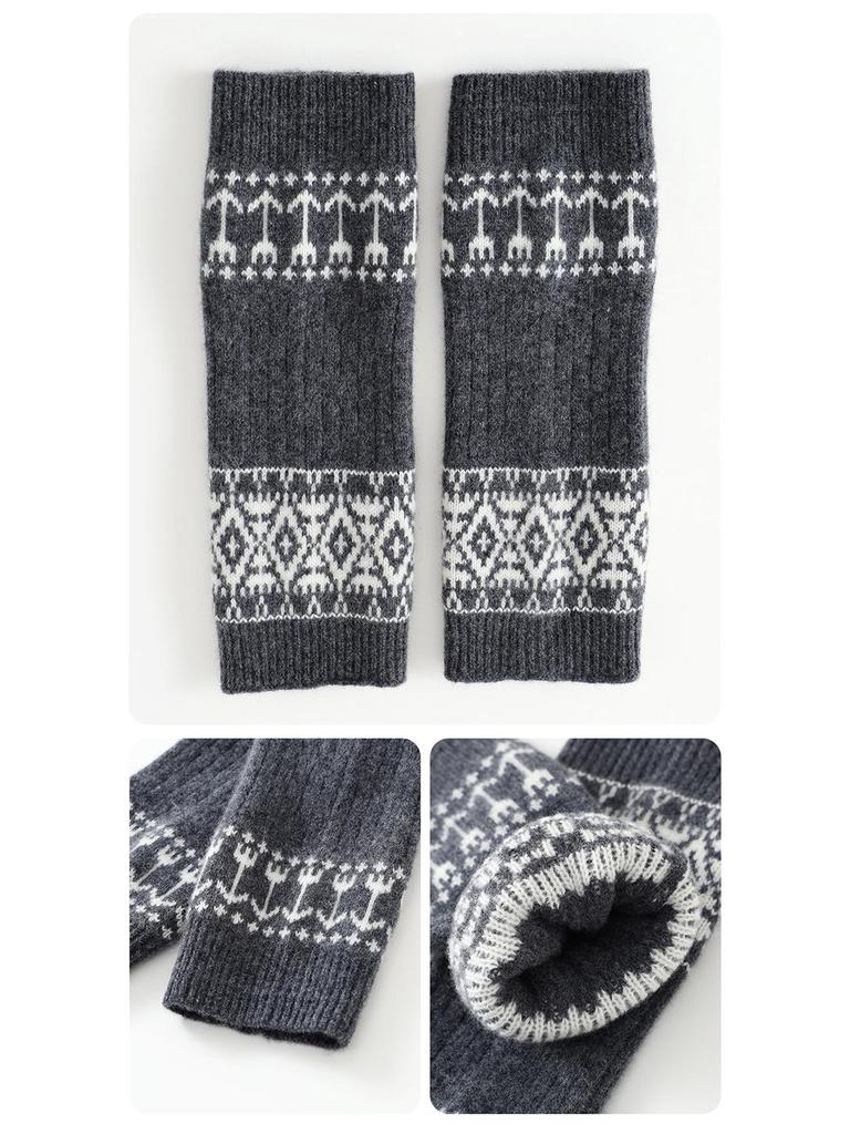 Girls' Jacquard Retro Wool Leg Warmers - Thick, Warm Mid-Calf Socks for Autumn & Winter.