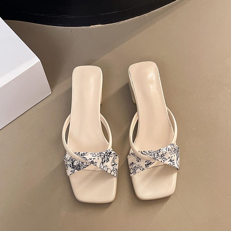 Square Head Thick Heel Cool Slippers Women's Summer Outer Wear Fashion Design Sense Niche Middle Heel Fold Cross Thin Strap One Word Sandals