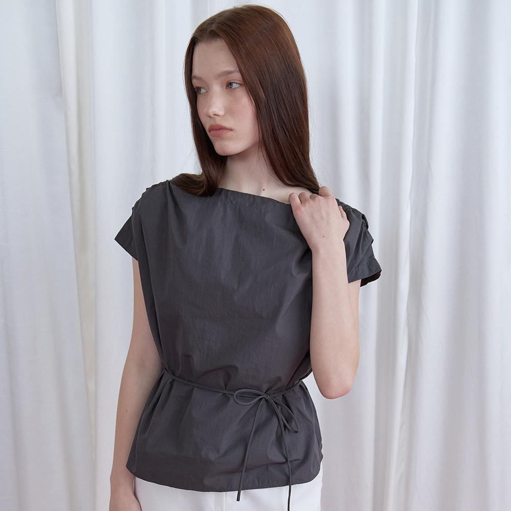 NOEUD Knotline Blouse (Charcoal)