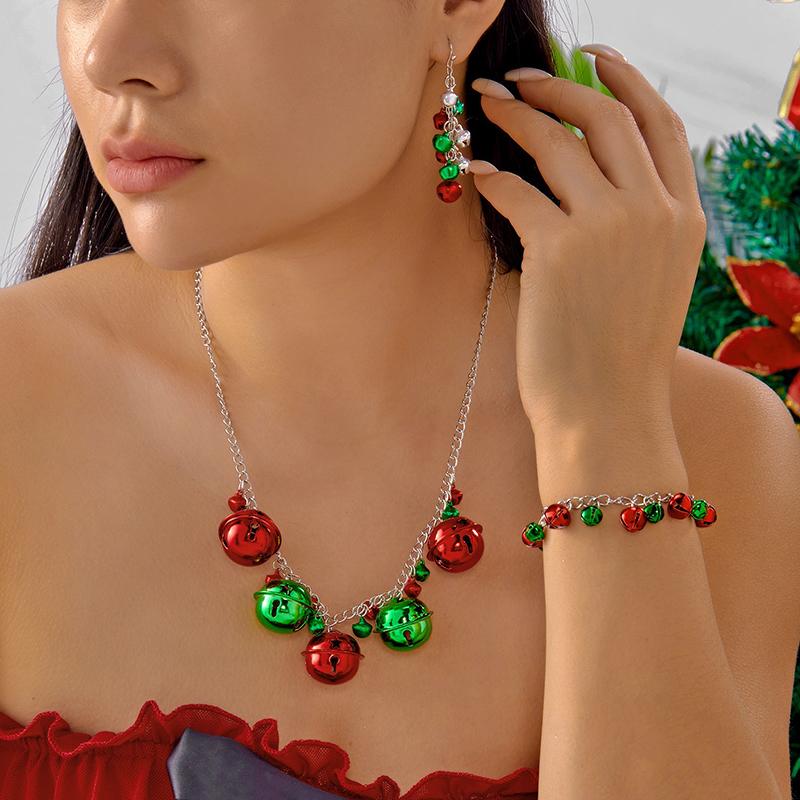 Christmas Bell Choker Necklace For Women Trendy Jingle Bell Xmas Pendant Clavicle Chain New Year Party Jewelry Gift