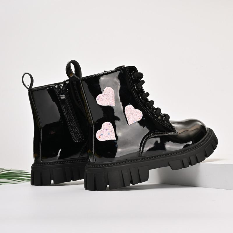 Girls Short Boots Sweet Love Heart Kids Princess Boots Black Glossy Versatile  Autumn  Children Leather Boots Side Zipper