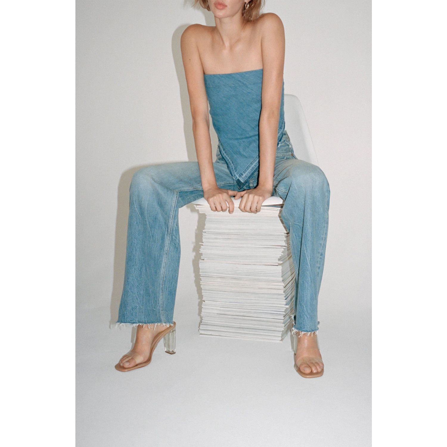 

TRANSPARENT HIGH-HEEL SANDALS