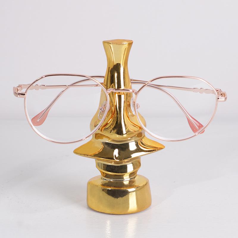 Contemporary Glasses Stand: Light Luxury Ornament for Hotel, Office, or Living Room