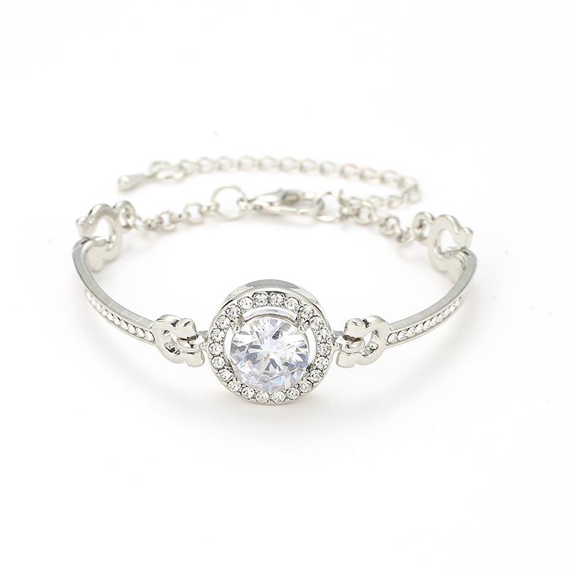 Korean Style Women's Sparkling Diamond Zircon Bracelet - Simple, Versatile, and Elegant.