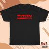 Neues Titan Retro Logo Schwarz/Grau/Weiß/Marineblau T-Shirt Versand aus den USA Unisex T-Shirt