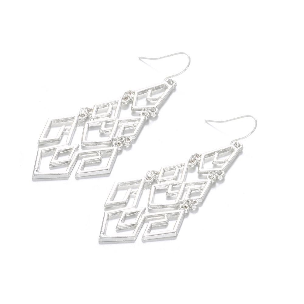 European-American Simple Geometric Diamond-Shaped Stud Earrings for Women