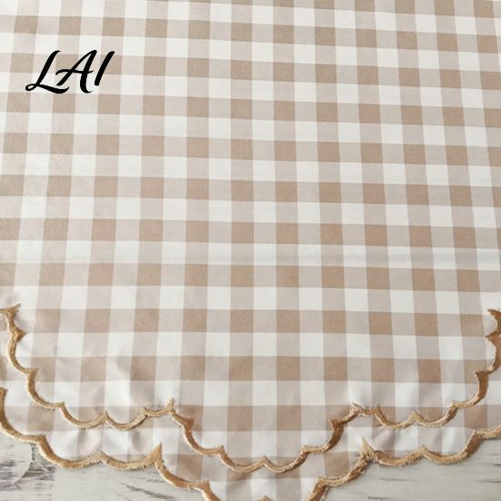 Heat Proof Mats for Dining 2Pcs Round Plaid Fabric Placemats Scalloped Tableware Coasters Resistant Plate Washable Place Table Tea Party