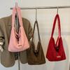 Borsa a Spalla in Peluche Monocolore Ampia Borsa Tote Borsa Sottobraccio Morbida Stile Minimalista Borsa di Design di Nicchia Per Donna Inverno Quotidiano