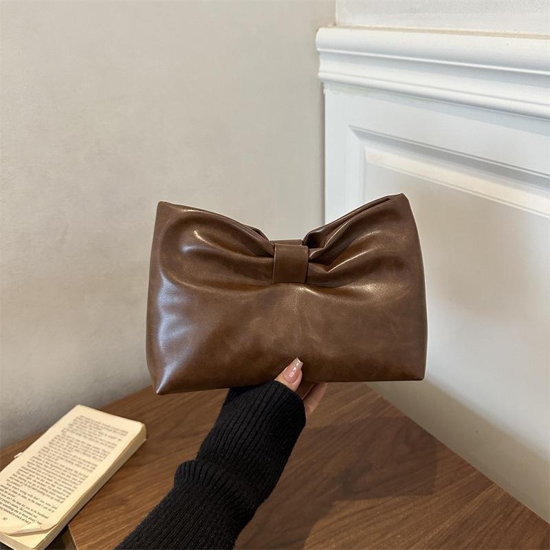 Large-capacity Fashionable-style Bow-shaped Textured Pleated Cloud-shaped Hand-held Envelope Shoulder Bag
