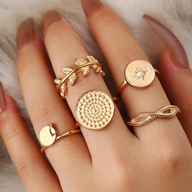 

Set of 5 Trendy Rings: Leaf, Star, Small Round, Chain Design
