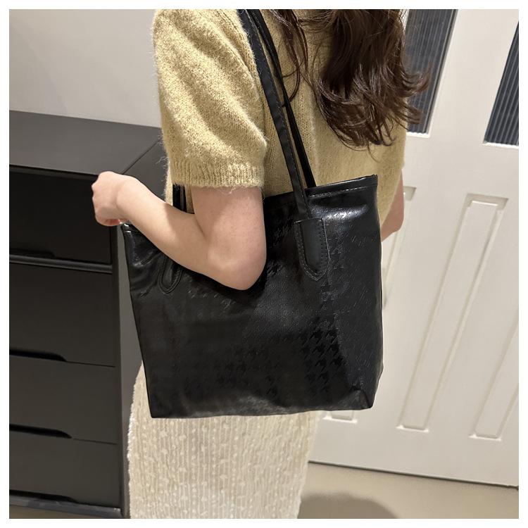 Spacious Faux Leather Tote Bag for Women Stylish Shoulder Handbag with Optional Charm