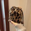 Plush Bag Women's 2025 Autumn and Winter Niche Leopard Print Shoulder Bag Popular Fashion Commuter Messenger Bucket Bag