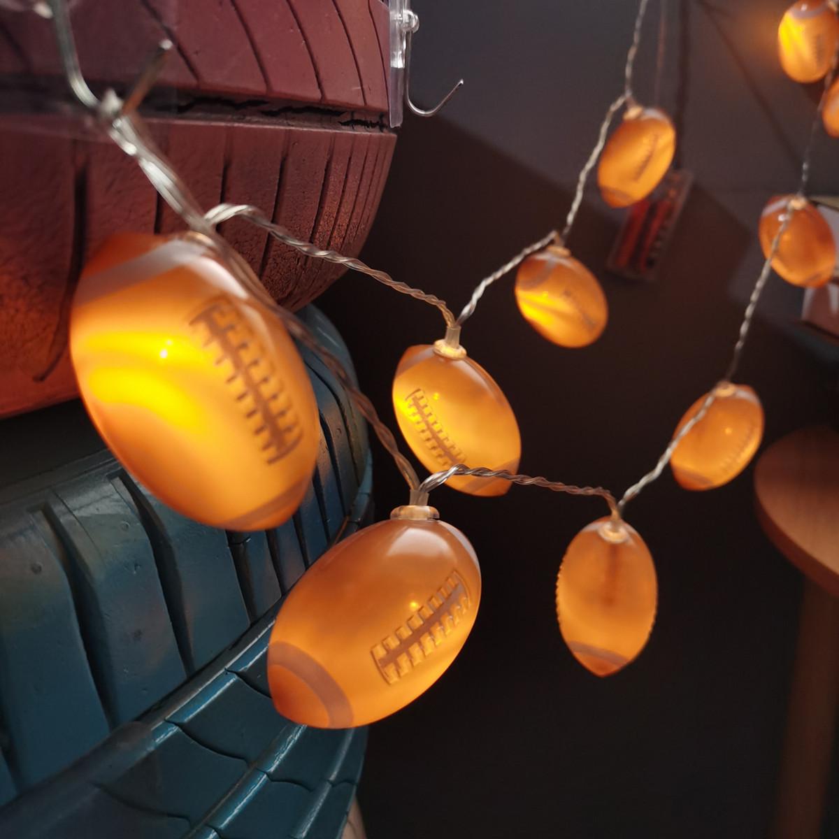 

Colorful LED String Lights for Football & Basketball Theme - Perfect for Bar, Shop, or Event Décor 1.5m 10 Lights Battery