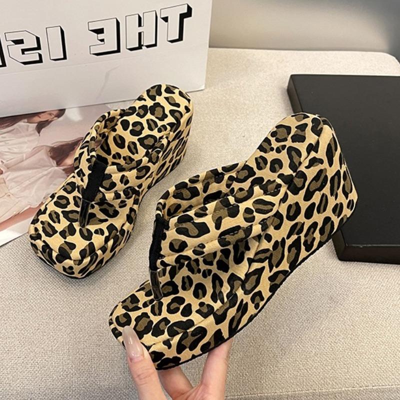Fashion 2025 NEW Casual Slippers Womens Shoes Flip Flops Wedge Heel Women'S Summer New Thick Soled High Heeled Platform