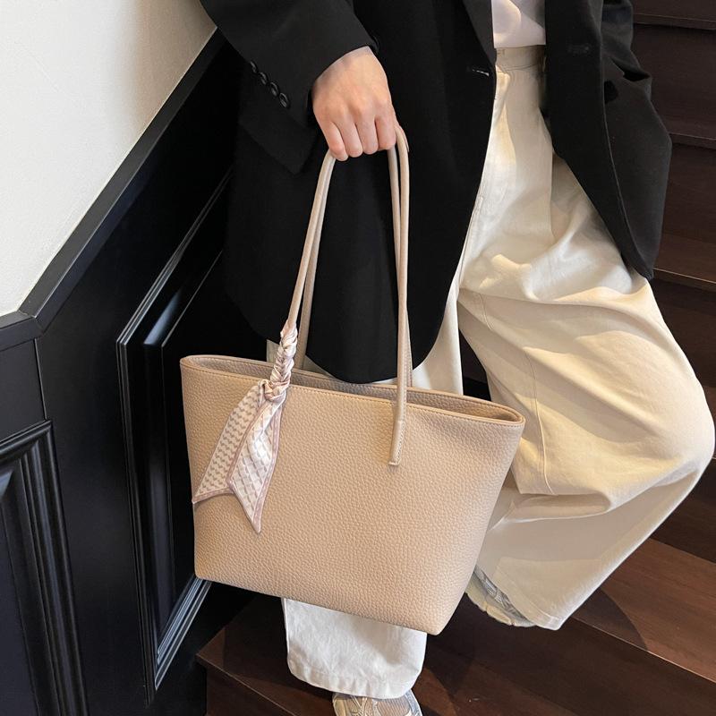 Neue Seidenschal-Achseltasche Tasche mit großem Fassungsvermögen Damen Sommer-Tragetasche Damen Studenten-Pendeltasche Schultertasche