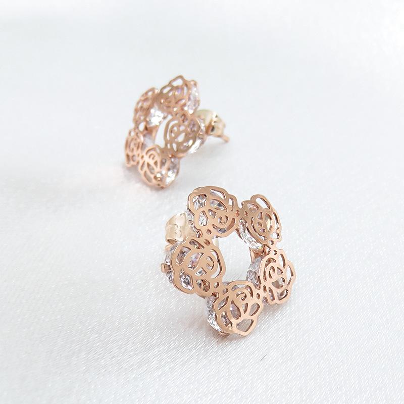 New Rose Zircon Earrings for Women Sweet Little Fresh Flower Earrings Personality Ins Retro Simple Earrings