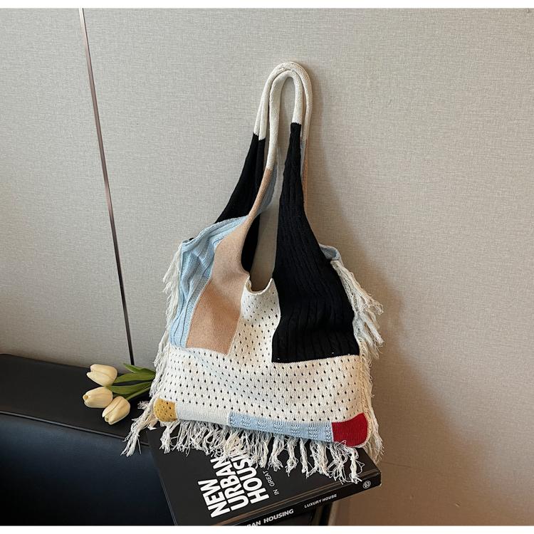 

Personality Color Matching Knitting Shoulder Bags Large Capacity Exquisite Tassel Stylish Design Tote Bags for Women 2025 New бежевый
