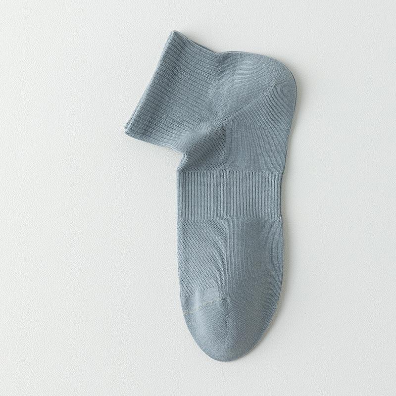 Șosete de vară pentru bărbați, din plasă respirabilă, subțiri, până la jumătatea gambei: Stil Simplu și Elegant, Culoare Curată și Revigorantă, Șosete Scurte Casual