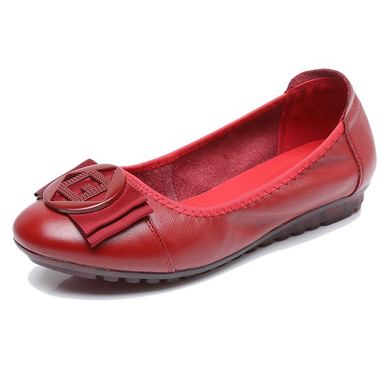 Comfortable Non-Slip Leather Flats for Women - Ideal for Spring & Autumn, Perfect for Middle-Aged & Elderly