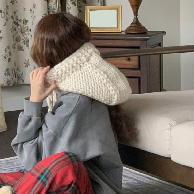 Lady Ear Muff Cap Knit Beanie Hat Street Snap Skull Cap Warm Skiing Cycling Hat